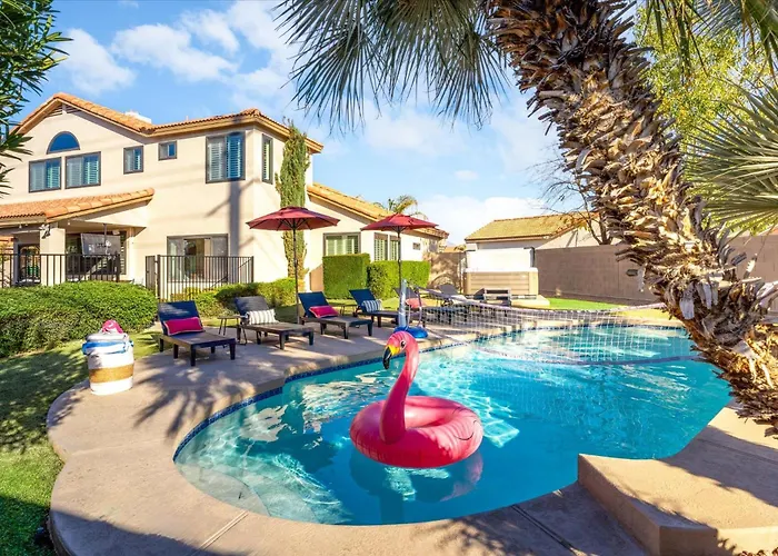 Holiday home Epic Family Pool Slide Putt Putt Theatre *