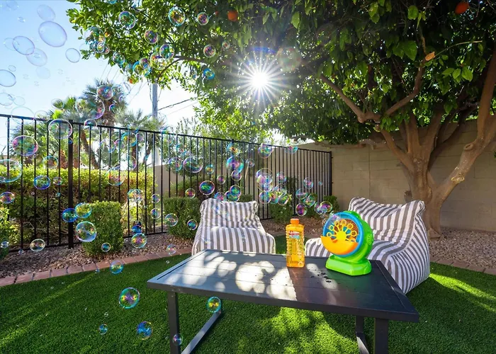 Holiday home Epic Family Pool Slide Putt Putt Theatre Phoenix