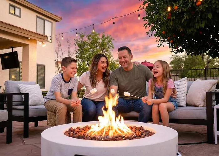 Epic Family Pool Slide Putt Putt Theatre Holiday home Phoenix